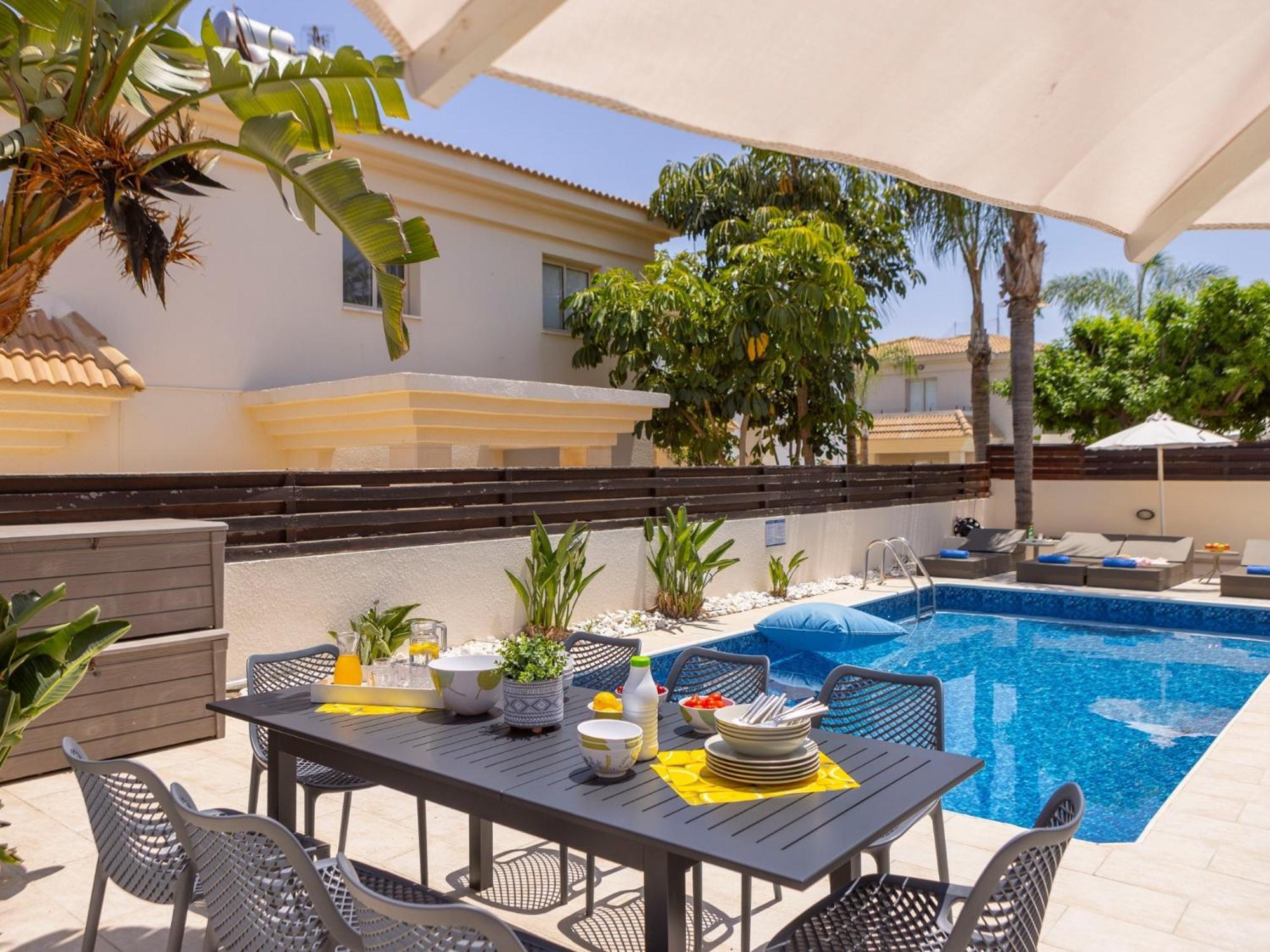 Villa Malama Паралимни Екстериор снимка