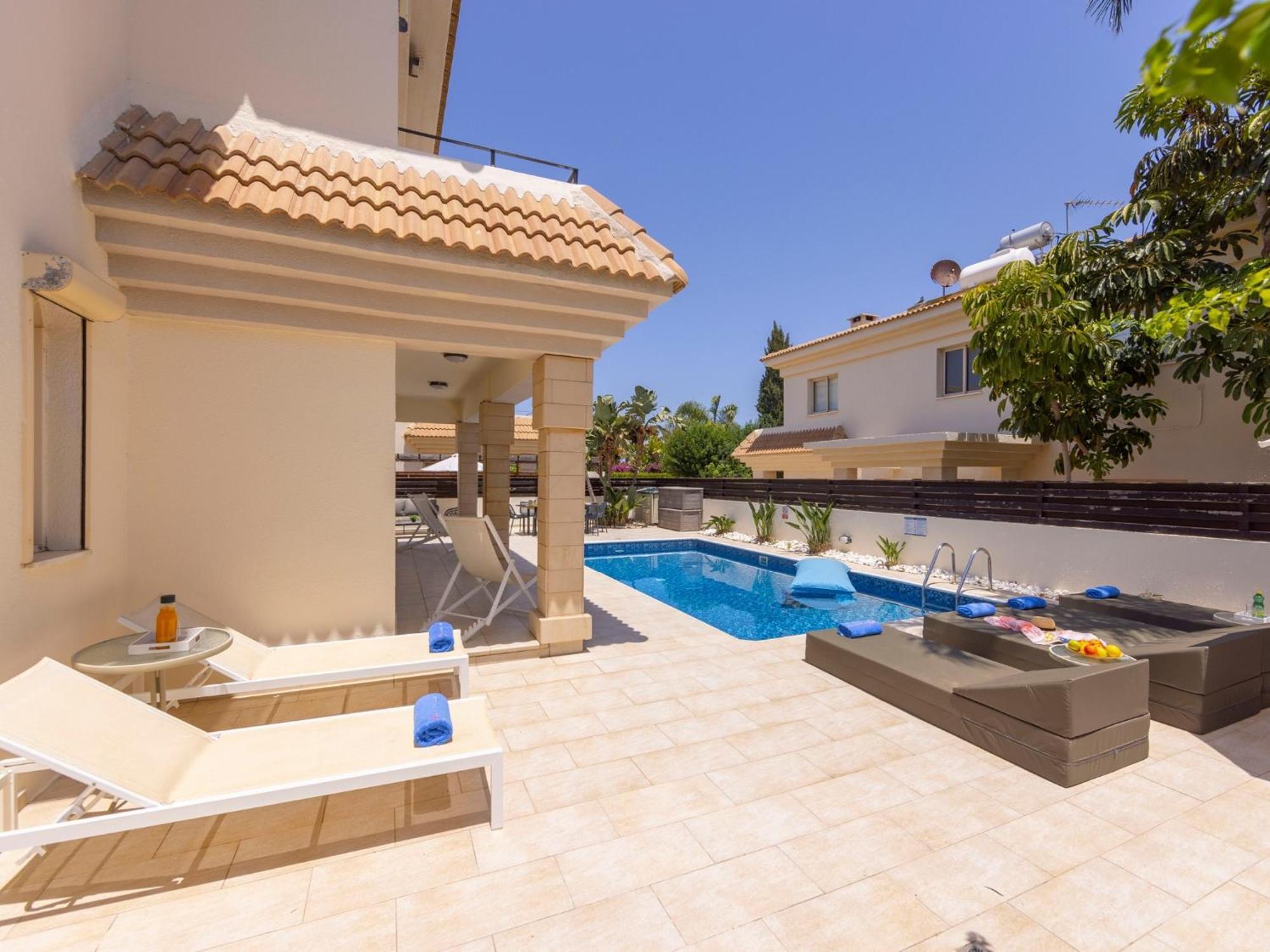Villa Malama Паралимни Екстериор снимка