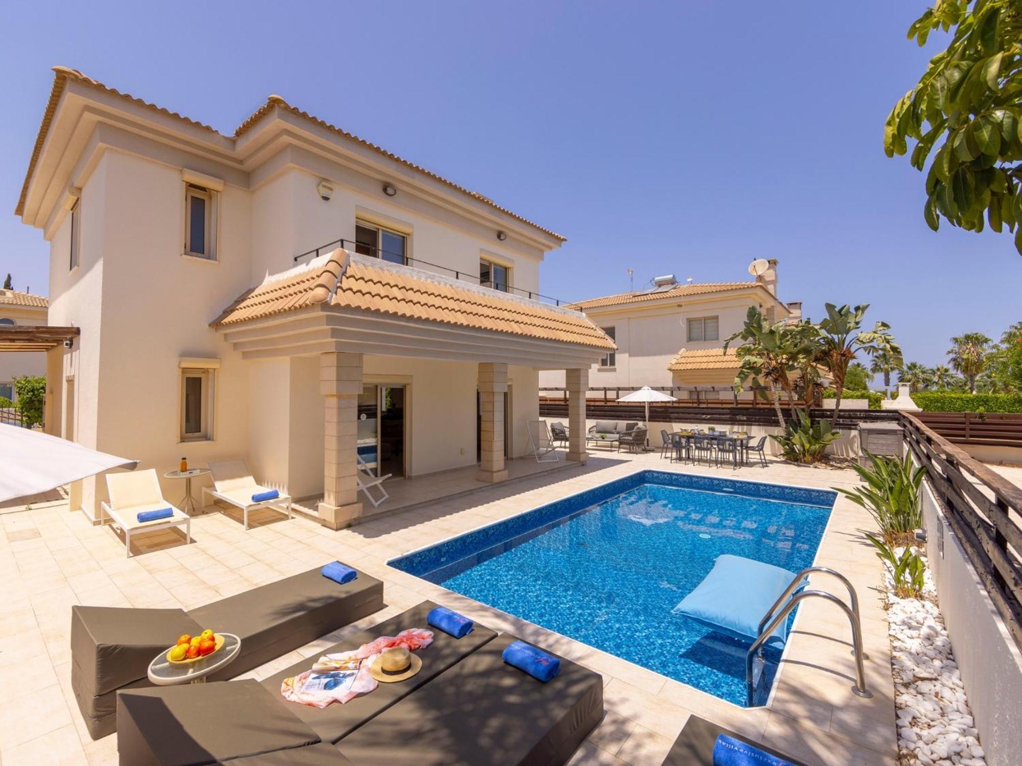 Villa Malama Паралимни Екстериор снимка