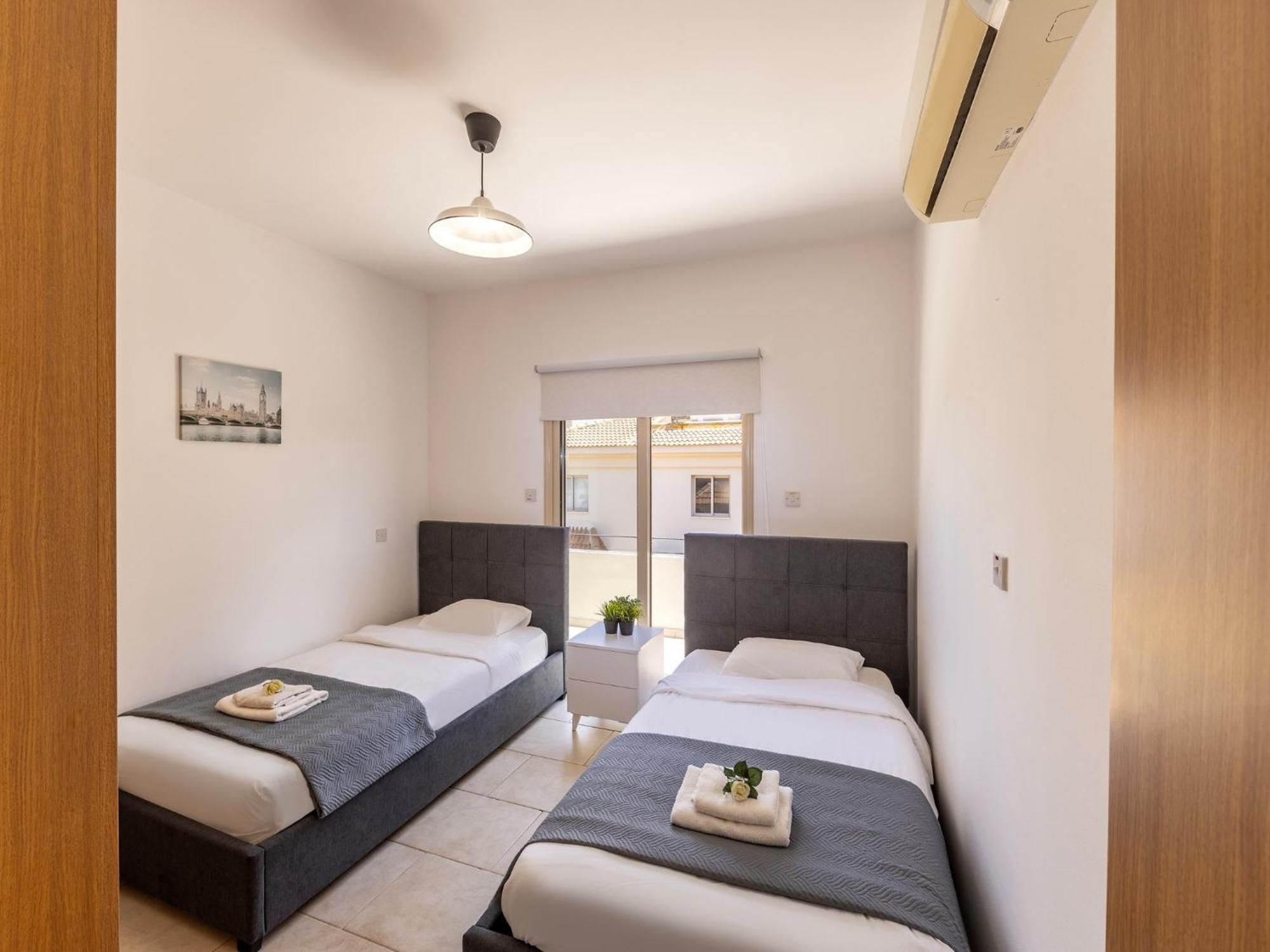 Villa Malama Паралимни Екстериор снимка