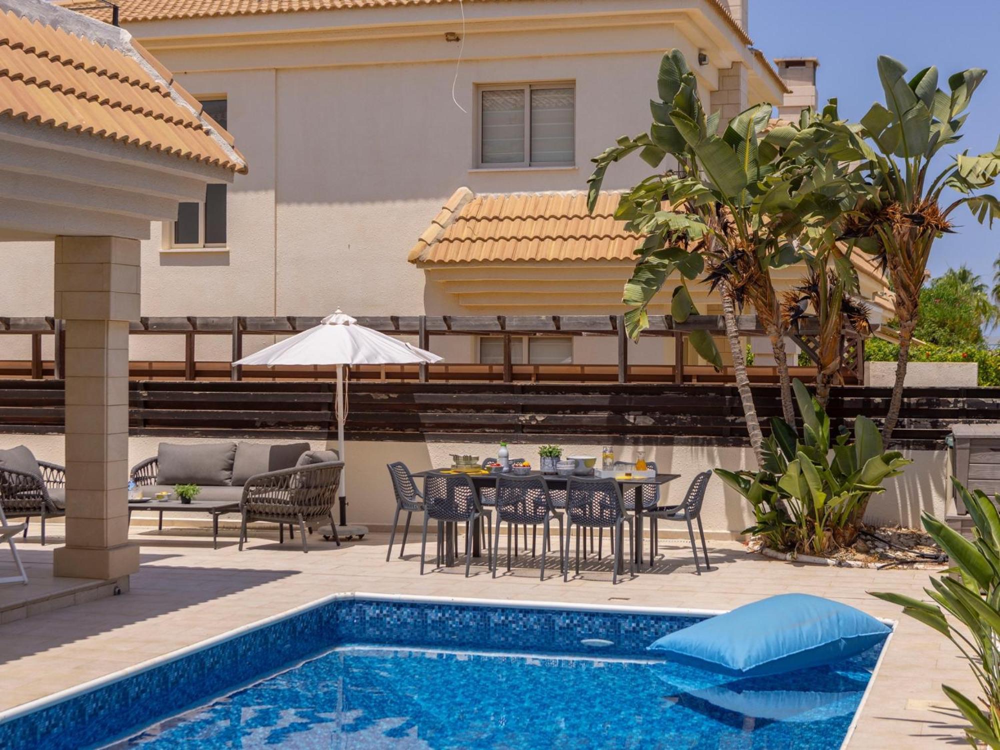 Villa Malama Паралимни Екстериор снимка