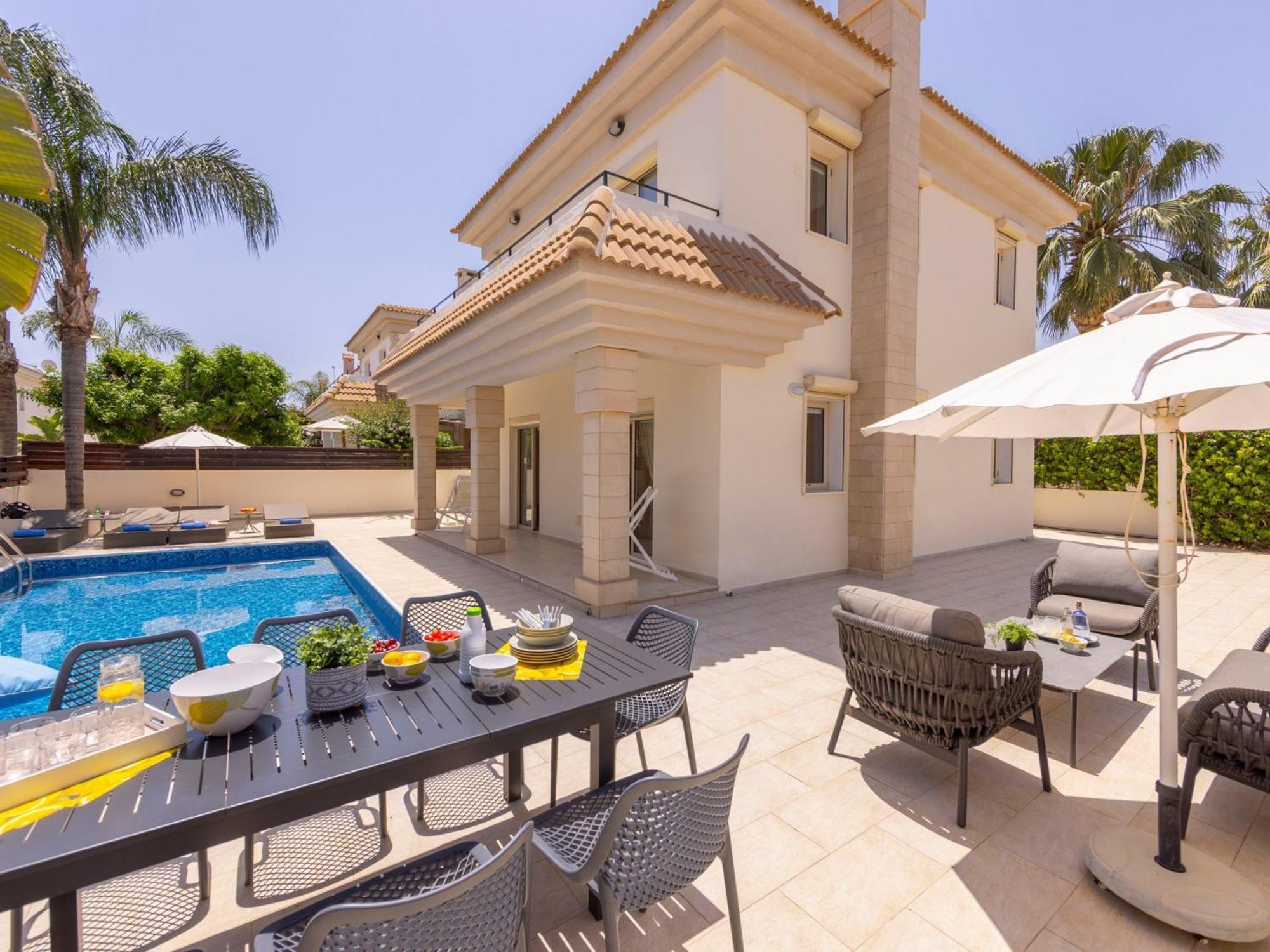 Villa Malama Паралимни Екстериор снимка