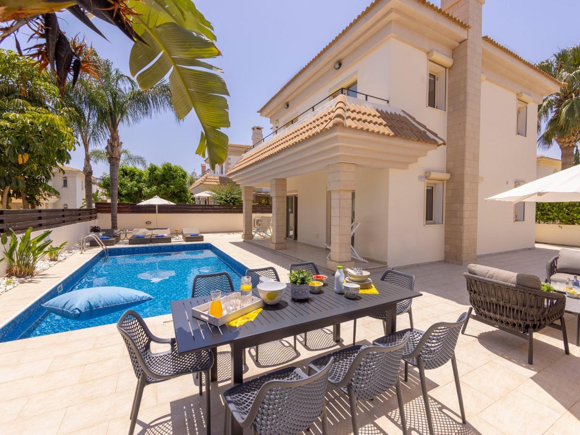 Villa Malama Паралимни Екстериор снимка