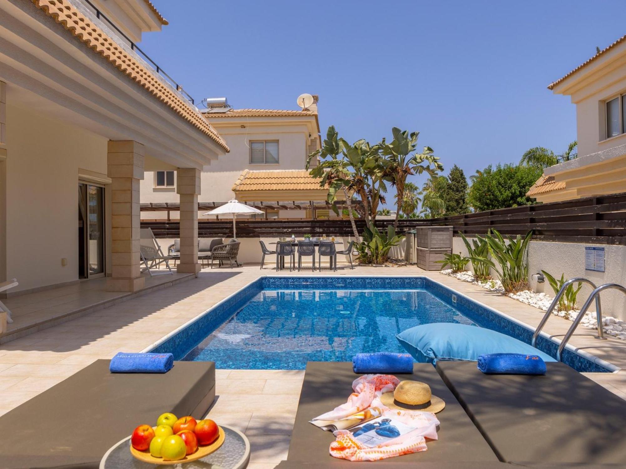 Villa Malama Паралимни Екстериор снимка