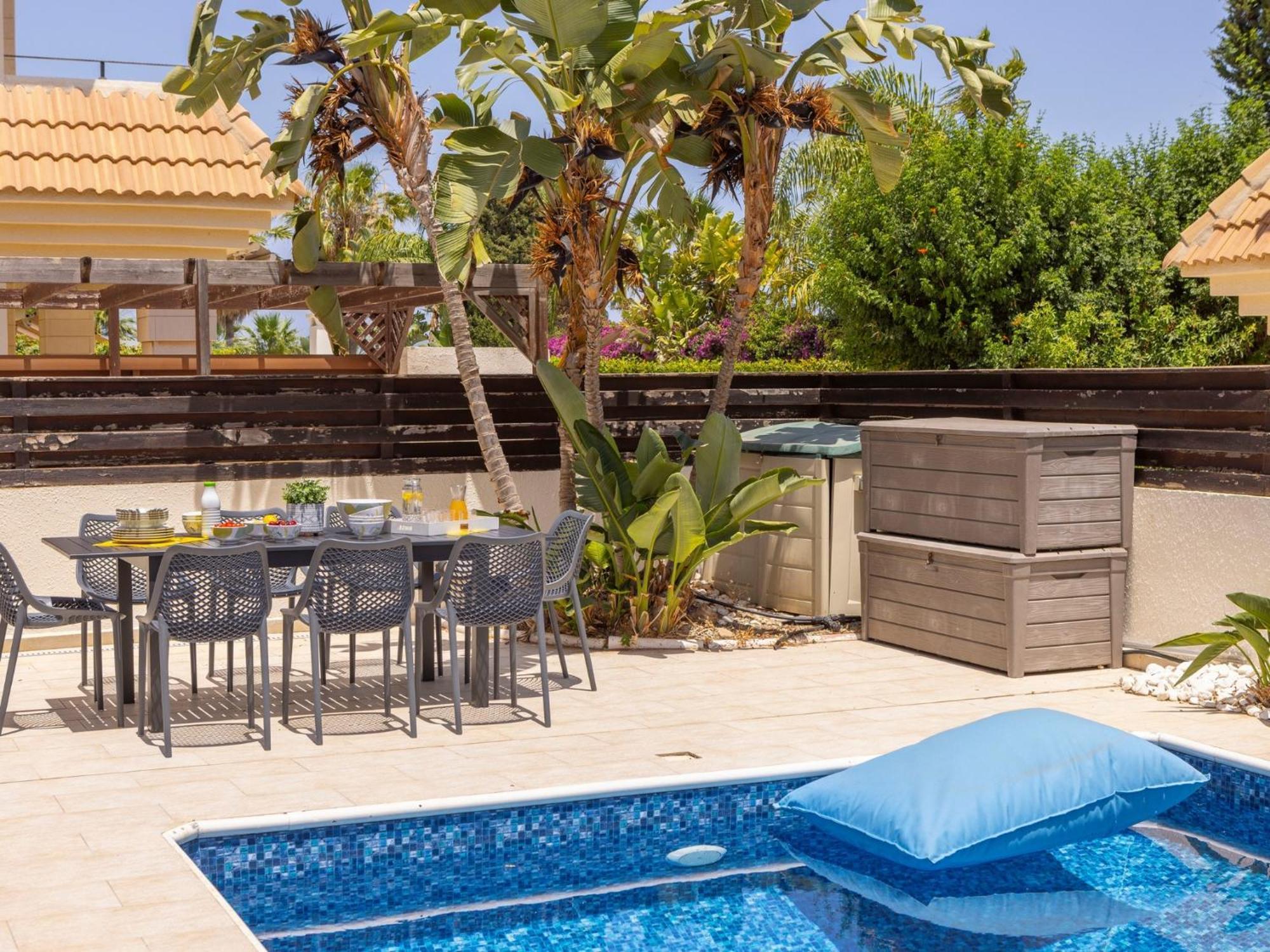 Villa Malama Паралимни Екстериор снимка