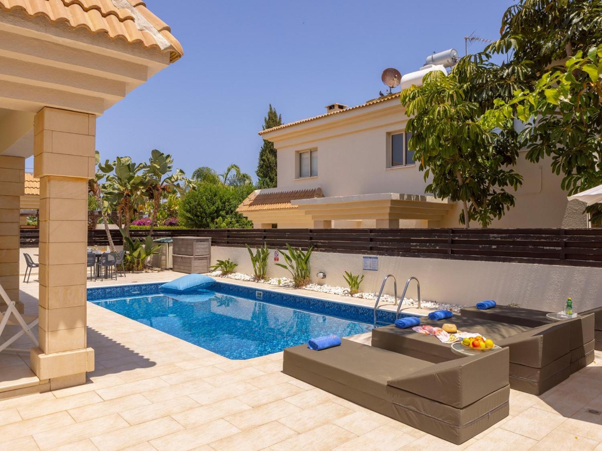 Villa Malama Паралимни Екстериор снимка
