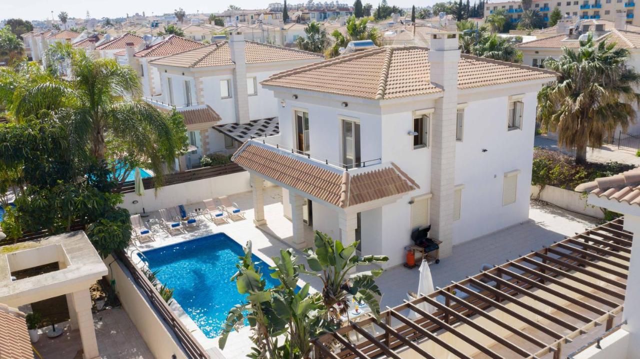 Villa Malama Паралимни Екстериор снимка