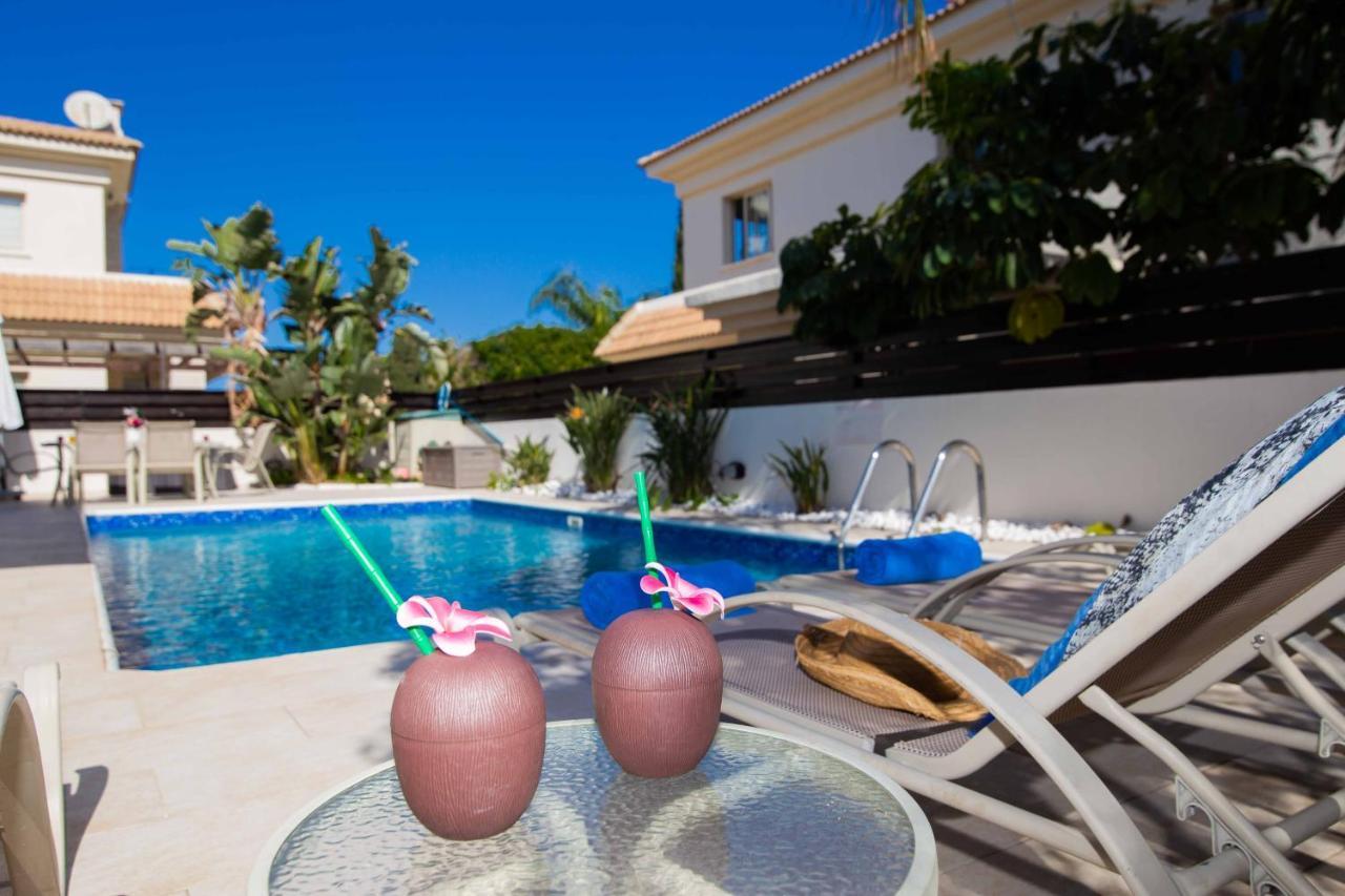 Villa Malama Паралимни Екстериор снимка